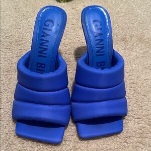 Gianni Bini Vibrant Blue Mules